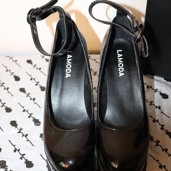 Lamoda Evil Attraction Black Platformed Many Jane heels - Picture 4 of 4